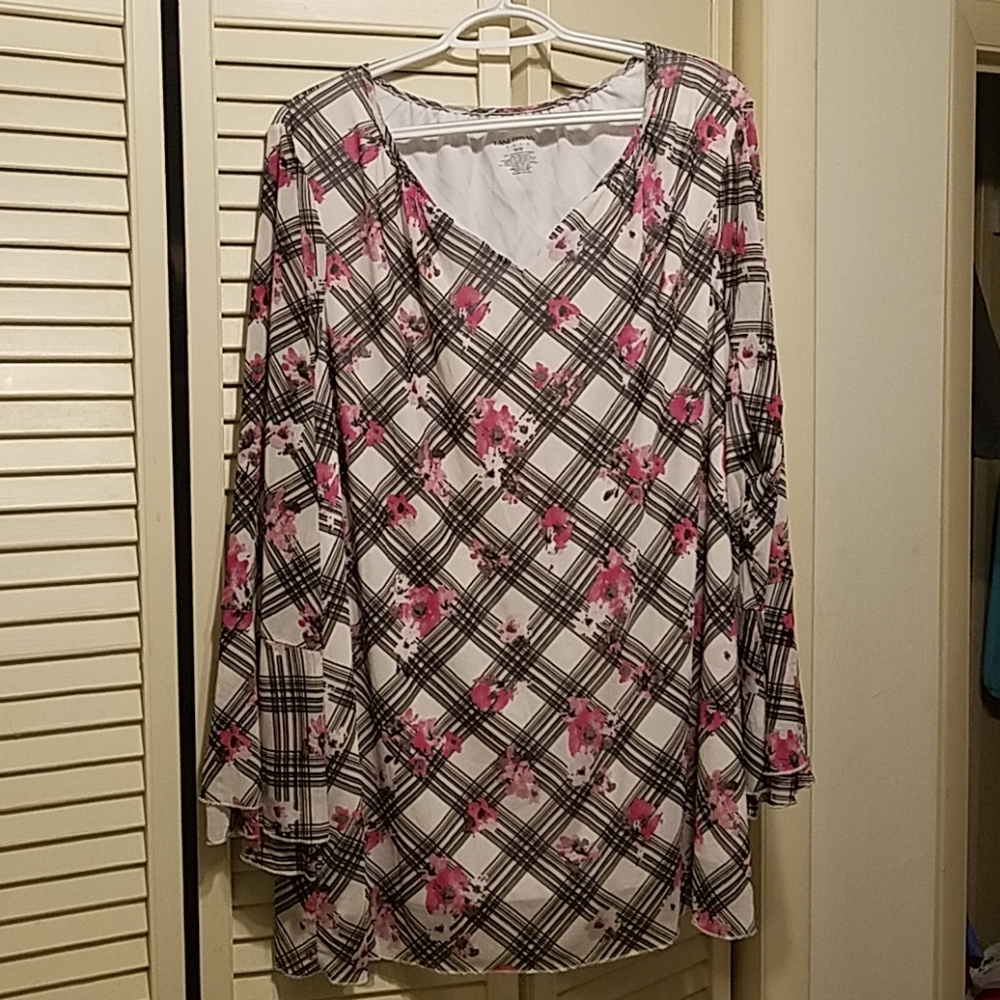 Lane Bryant 18/20 Flower Patterned Top